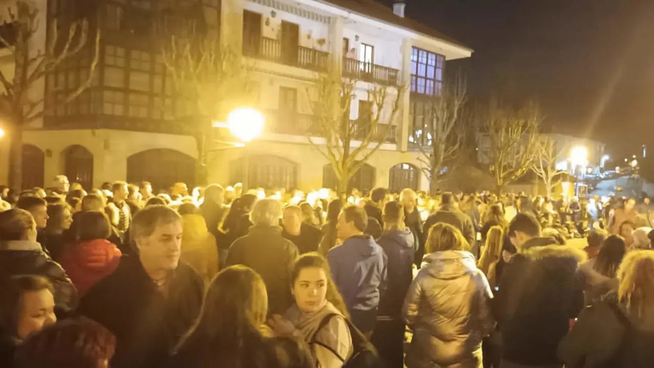 Concentraci&oacute;n contra las agresiones sexuales en Cartes