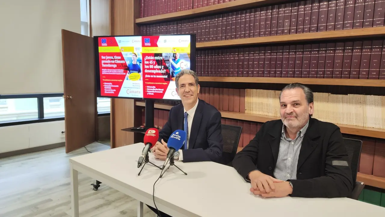 El presidente de C&aacute;mara Torrelavega, Carlos Augusto Carrasco, y el secretario, Enrique Portilla