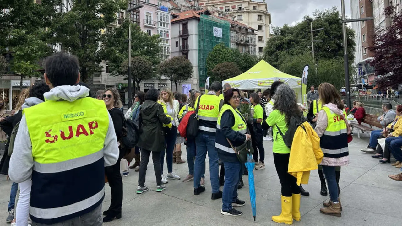 Concentraci&oacute;n del personal de los SUAP en Santander | Foto: Archivo