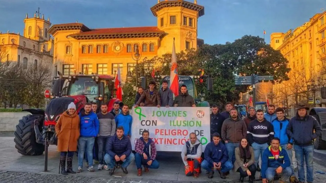 Ganaderos que pernoctaron anoche en el centro de Santander