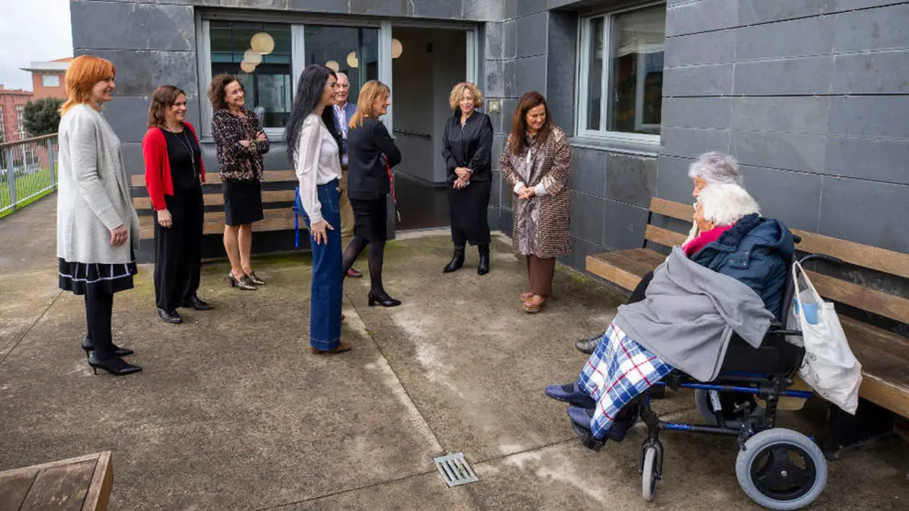 El Gobierno de Cantabria subir&aacute; este m&aacute;s la ayuda a los usuarios para financiar plazas en residencias privadas