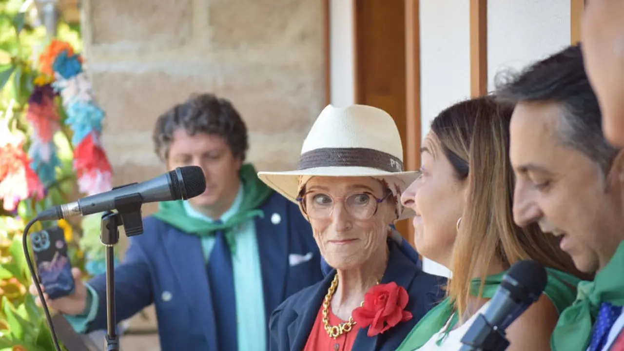 Preg&oacute;n de Gema D&iacute;az Villegas en foto de archivo