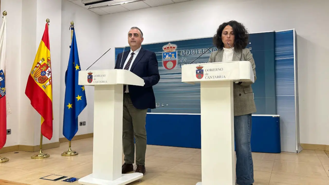 Roberto Media rueda de prensa cuando se cumple un a&ntilde;o del registro policial en Obras P&uacute;blicas