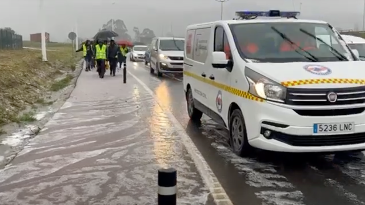 El temporal no impide la Caminata Saludable por la Paz