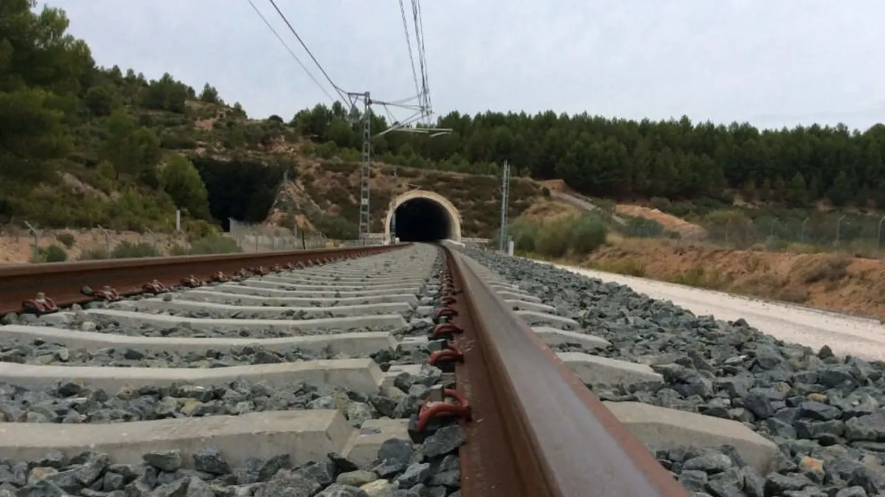 V&iacute;a de tren