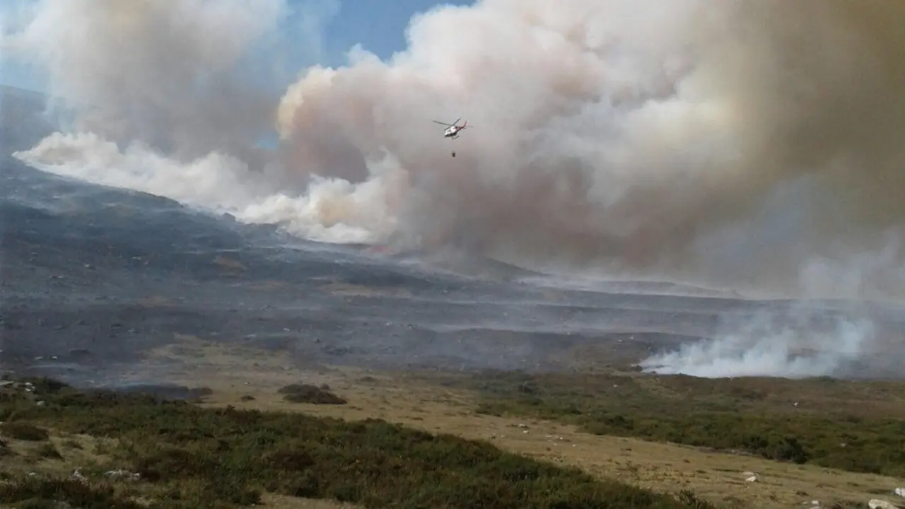 Incendio forestal en Cantabria | Foto de archivo