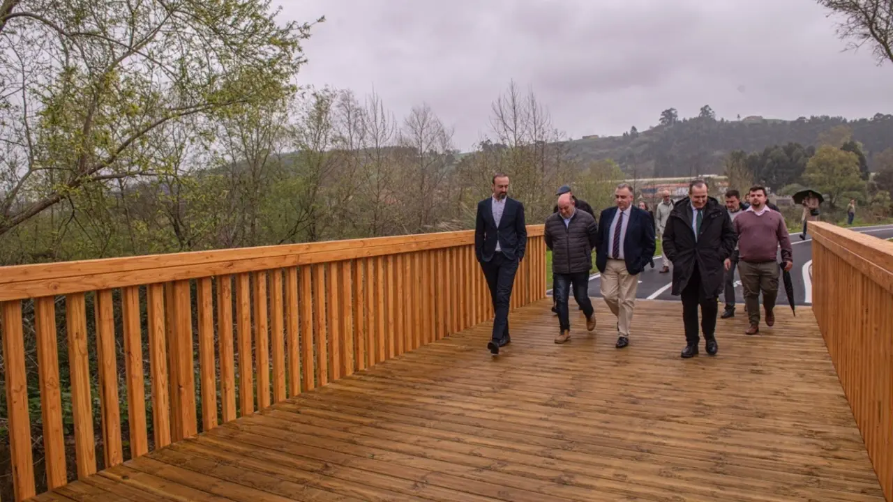 Inauguraci&oacute;n del tramo de carril que completa el anillo ciclable de Torrelavega, conectando el Bulevar Ronda con la pasarela sobre el Saja-Besaya