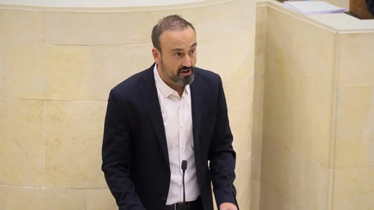 El diputado y portavoz del PRC en materia de infraestructuras, Javier L&oacute;pez Estrada