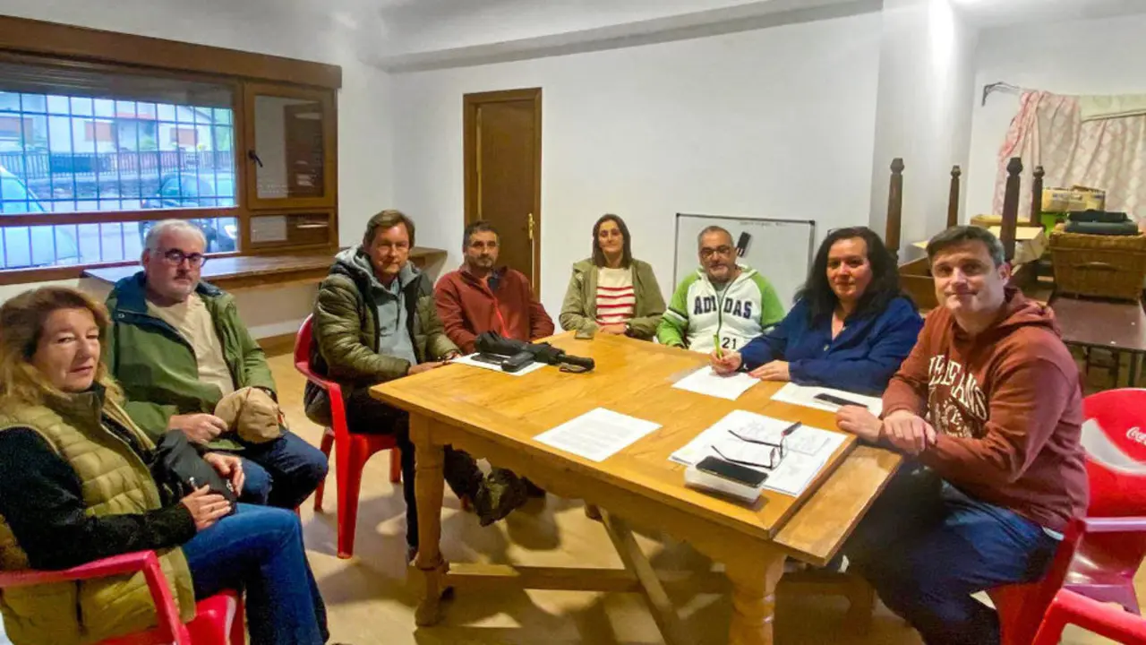 Un momento de la reuni&oacute;n del Comit&eacute; Comarcal del PRC en el Nansa