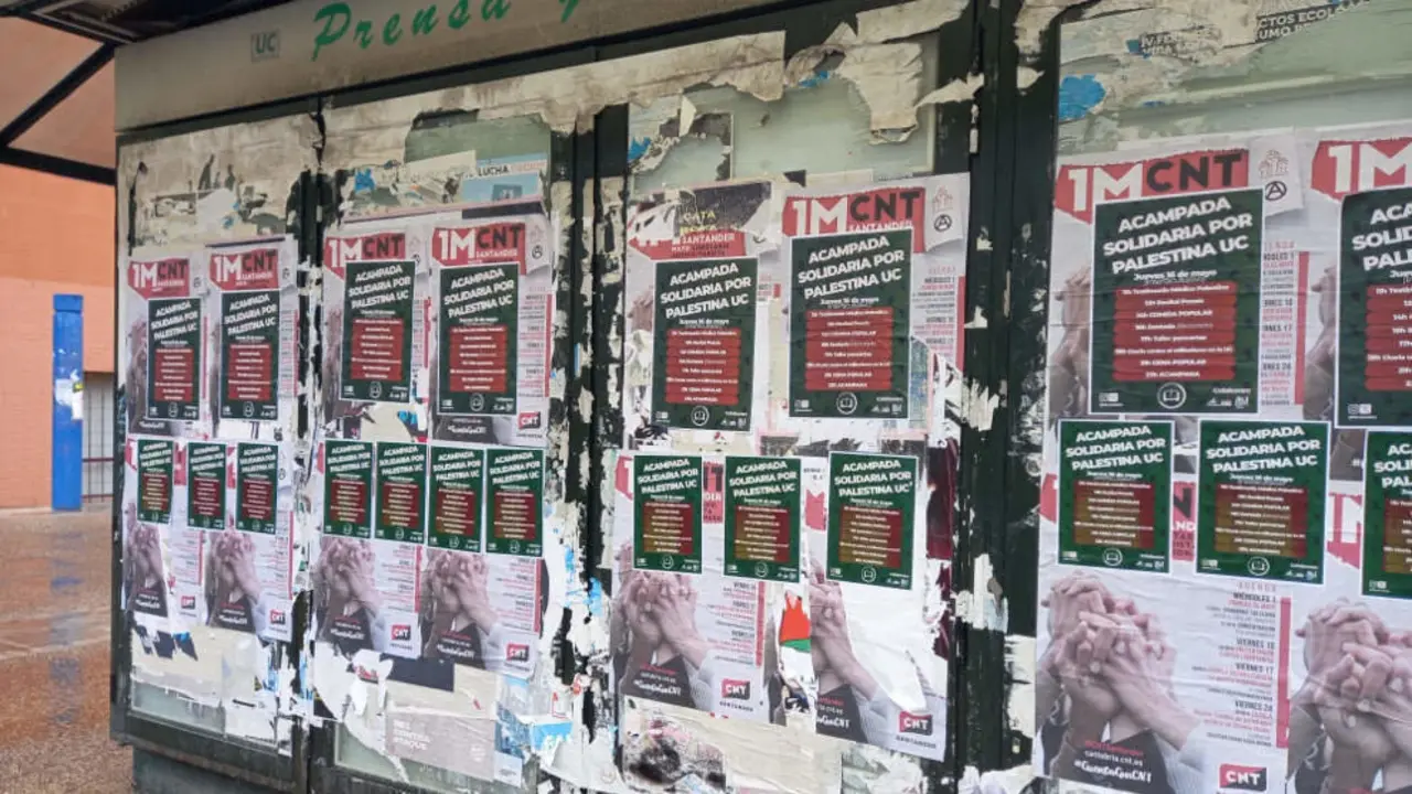 Carteles de la acampada por Palestina