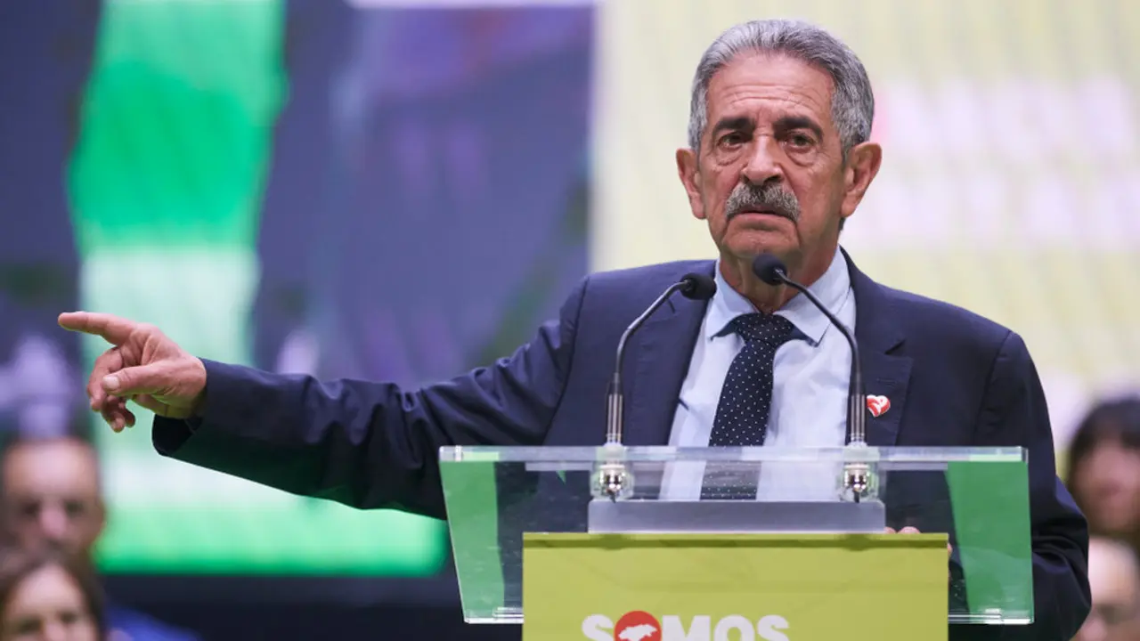 Miguel &Aacute;ngel Revilla