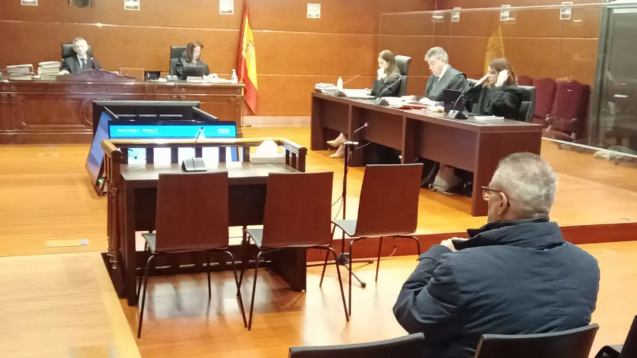 El ex consejero del Deportivo Alav&eacute;s, Pepe Nereo, ante la Audiencia Provincial de &Aacute;lava en una foto de archivo