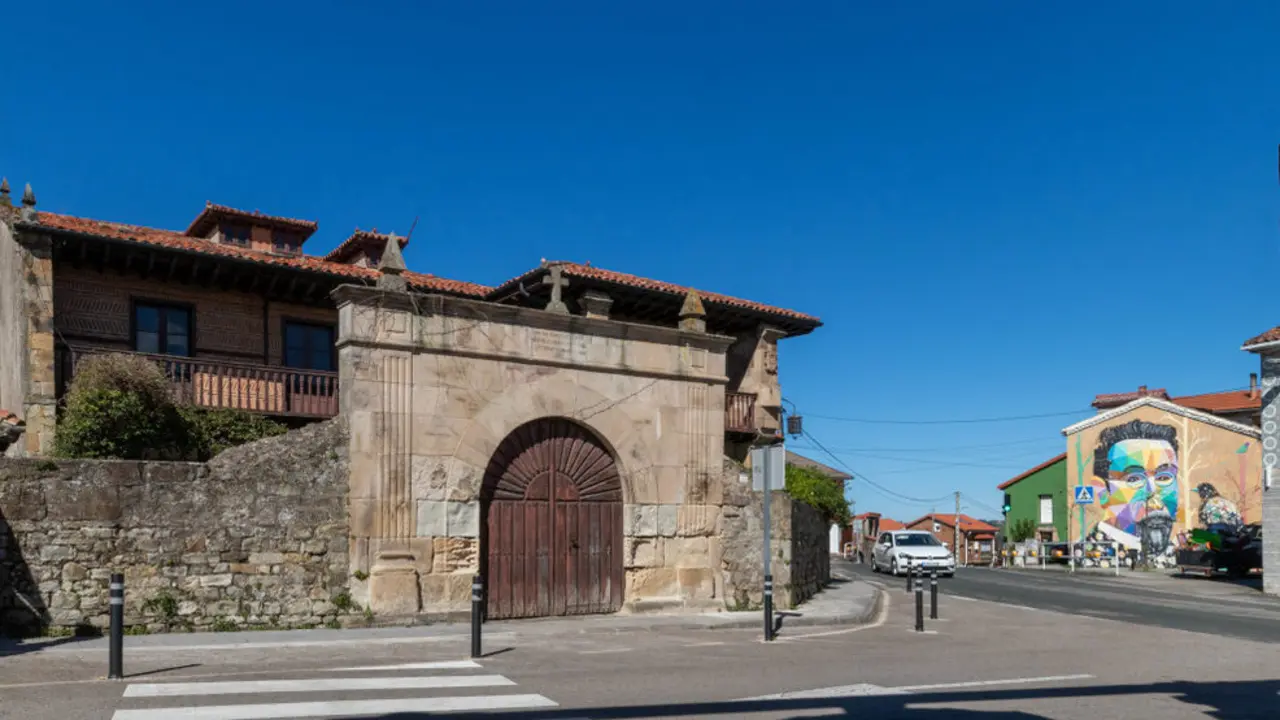 Casona natal del escritor Jos&eacute; Mar&iacute;a Pereda en Polanco