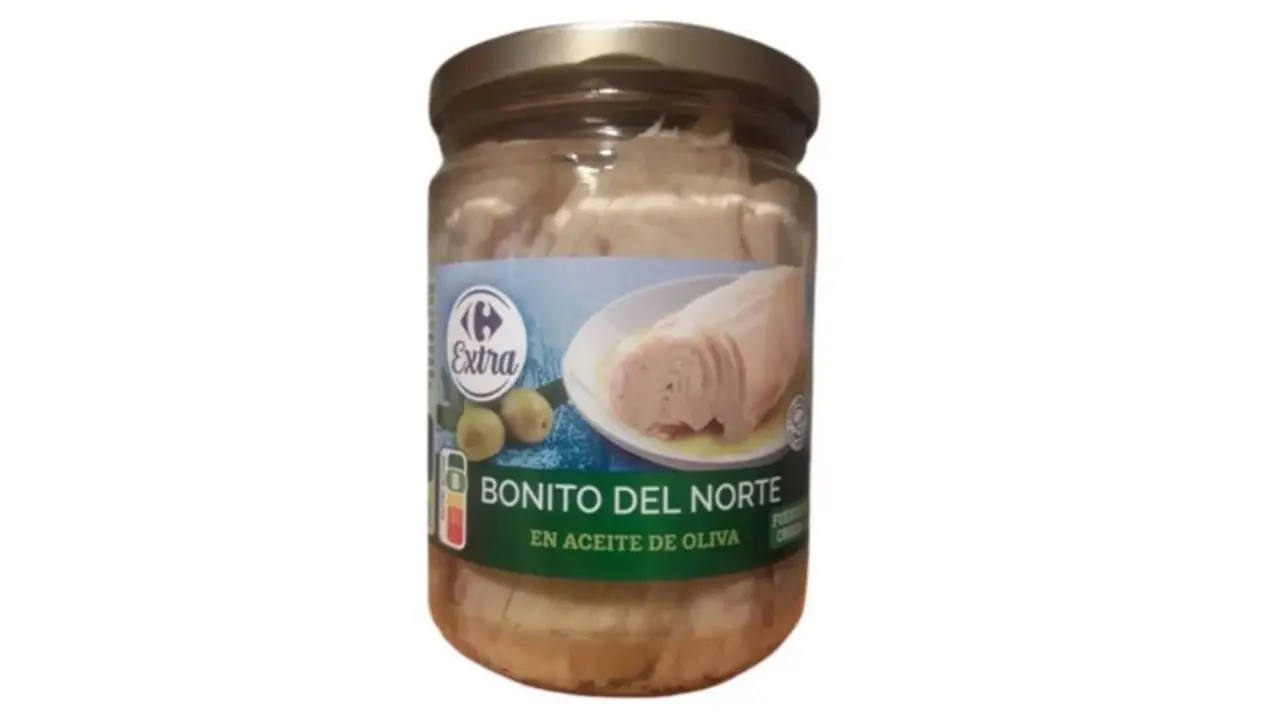 Bote de bonito del norte en aceite de oliva de marca Carrefour