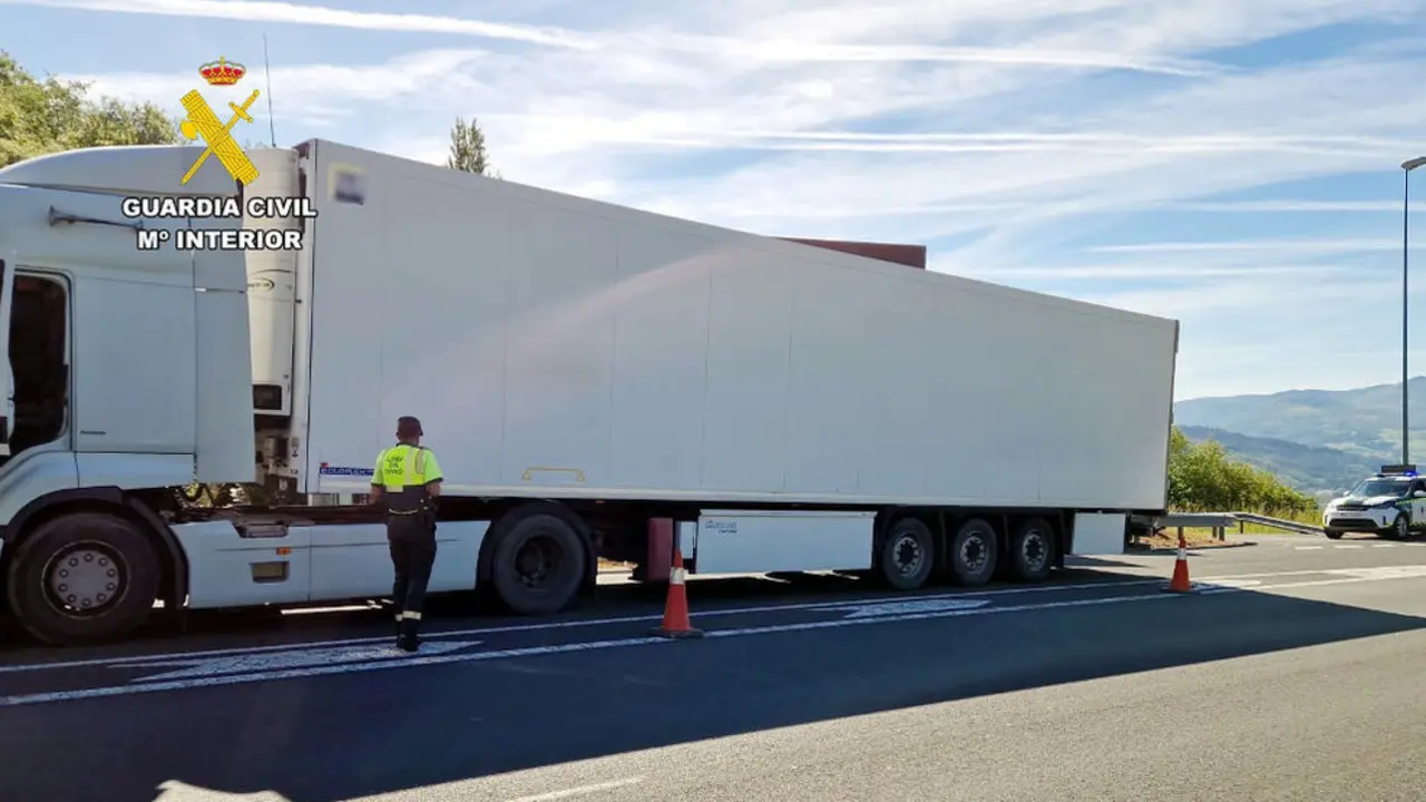 Control a un cami&oacute;n