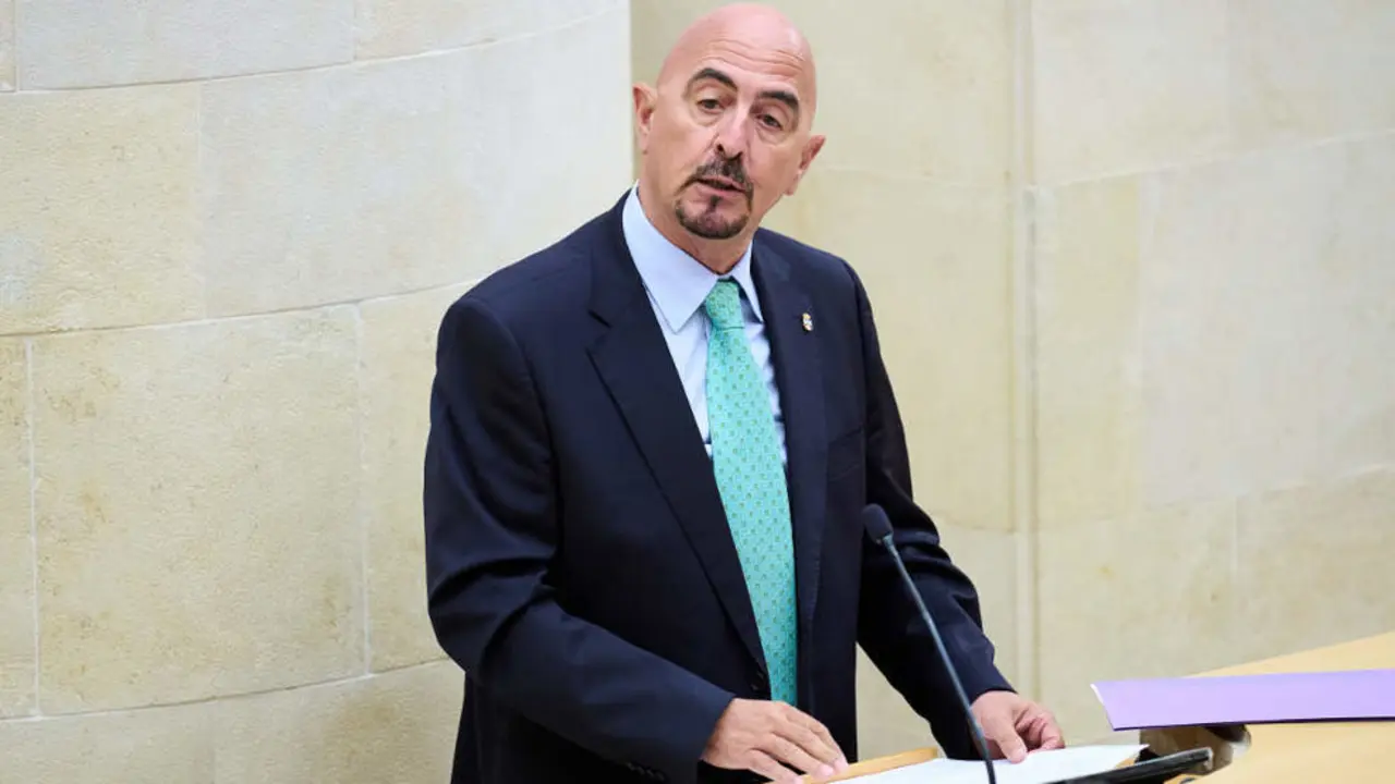 El consejero de Salud del Gobierno de Cantabria, C&eacute;sar Pascual