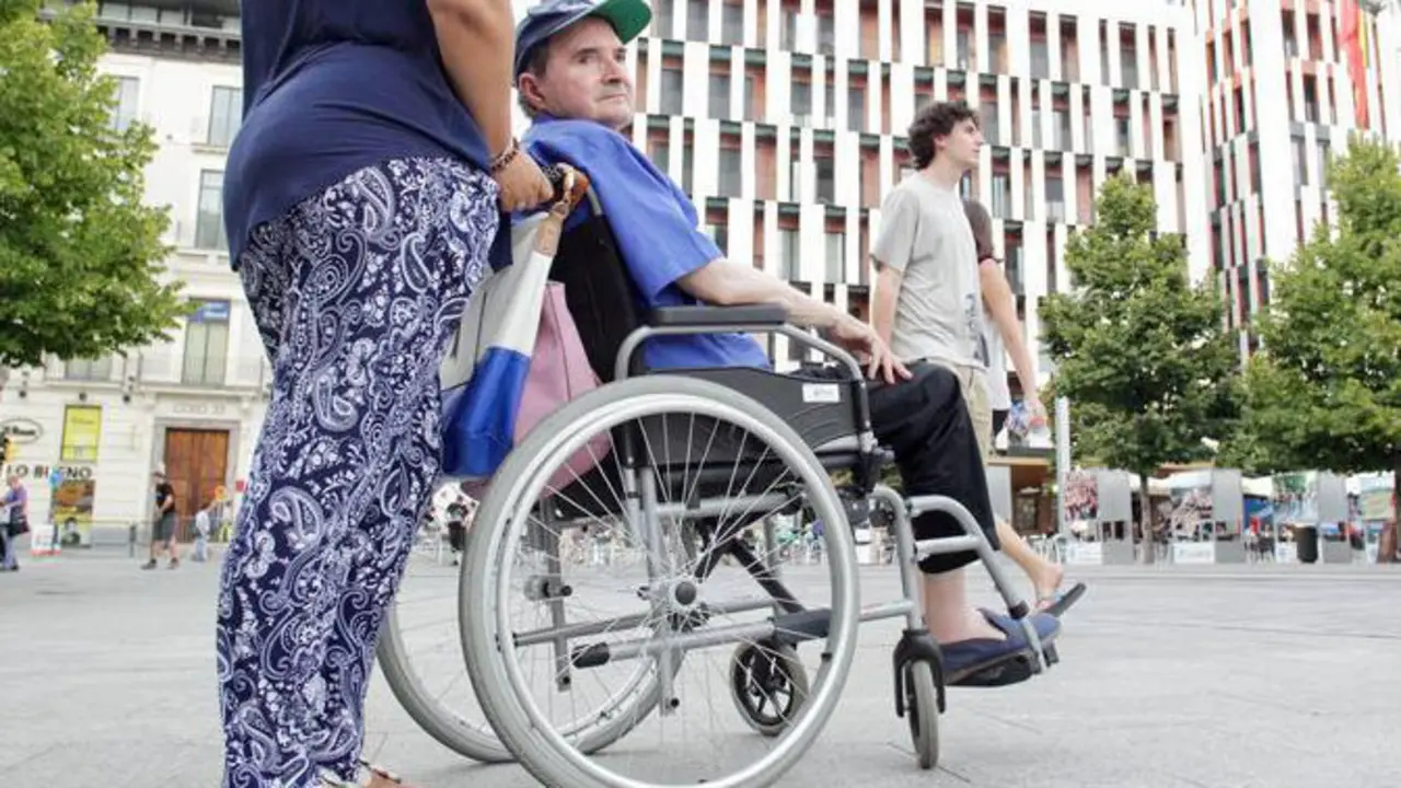 Seg&uacute;n denuncia el PSOE, se ha duplicado el n&uacute;mero de expedientes y de personas que esperan ser atendidas en Dependencia