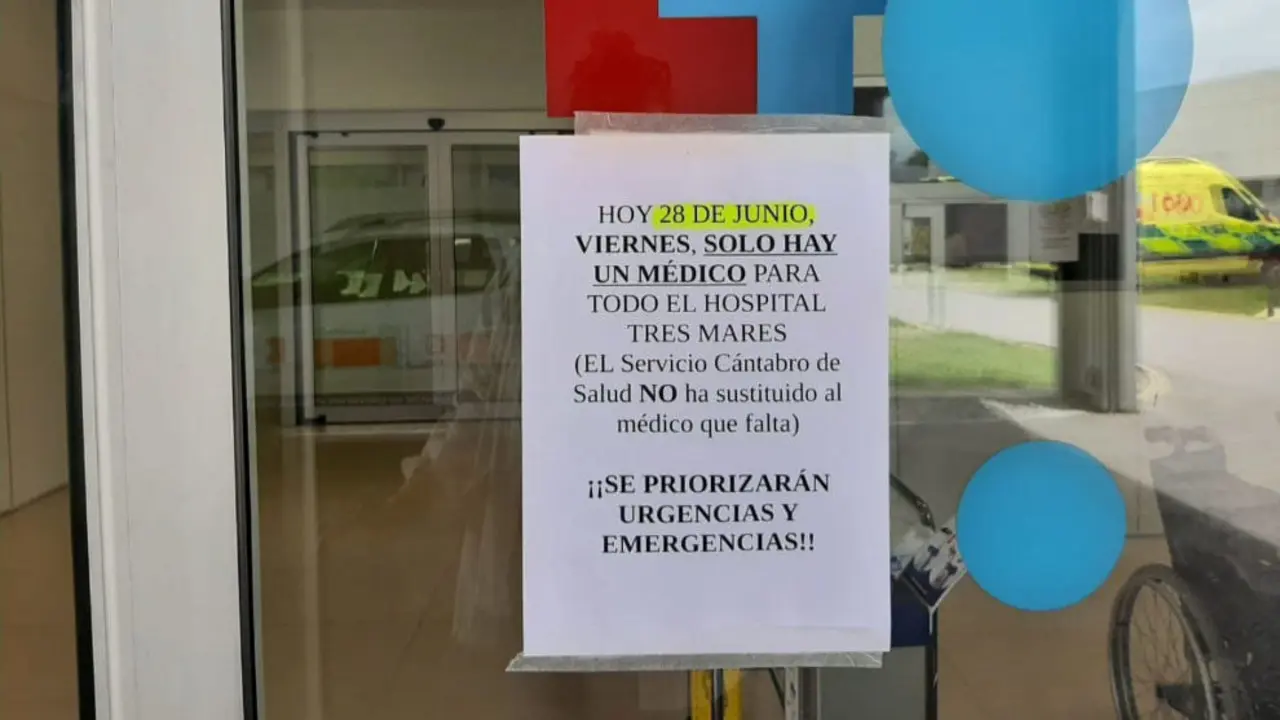 Cartel informativo en el Hospital Tres Mares