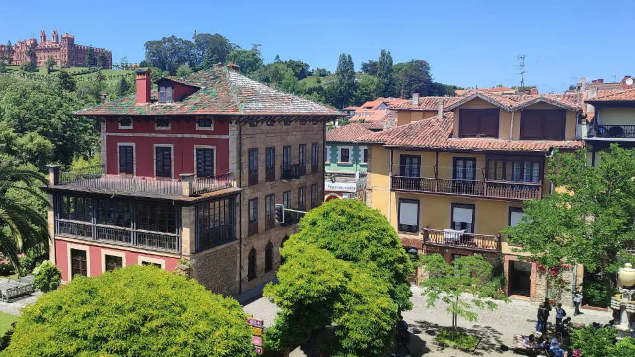 Vista a&eacute;rea de Comillas