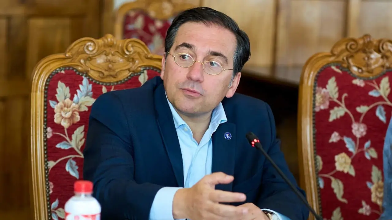 El ministro de Asuntos Exteriores, Uni&oacute;n Europea y Cooperaci&oacute;n, Jos&eacute; Manuel Albares, en la UIMP