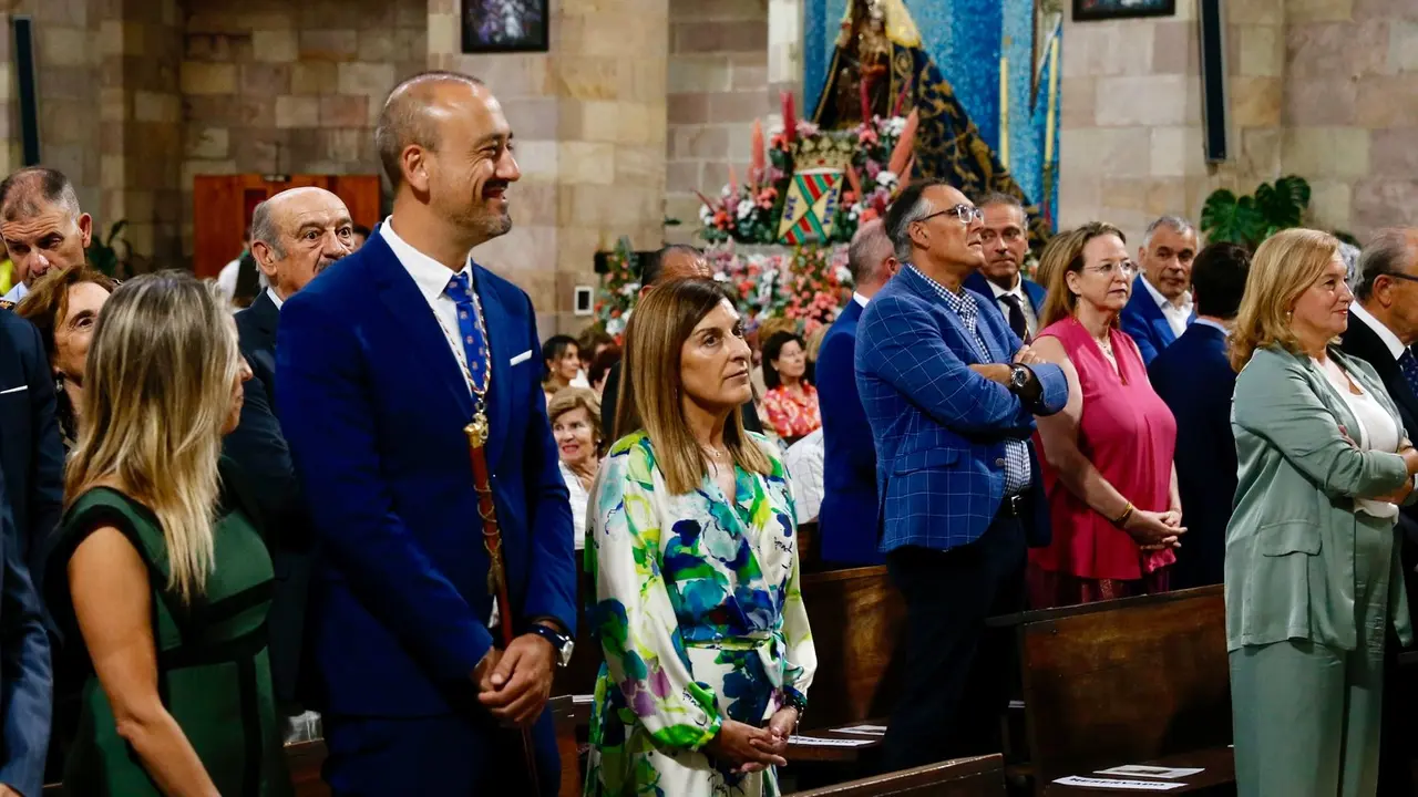 La presidenta de Cantabria, Mar&iacute;a Jos&eacute; S&aacute;enz de Buruaga, asiste a la misa por la Virgen Grande