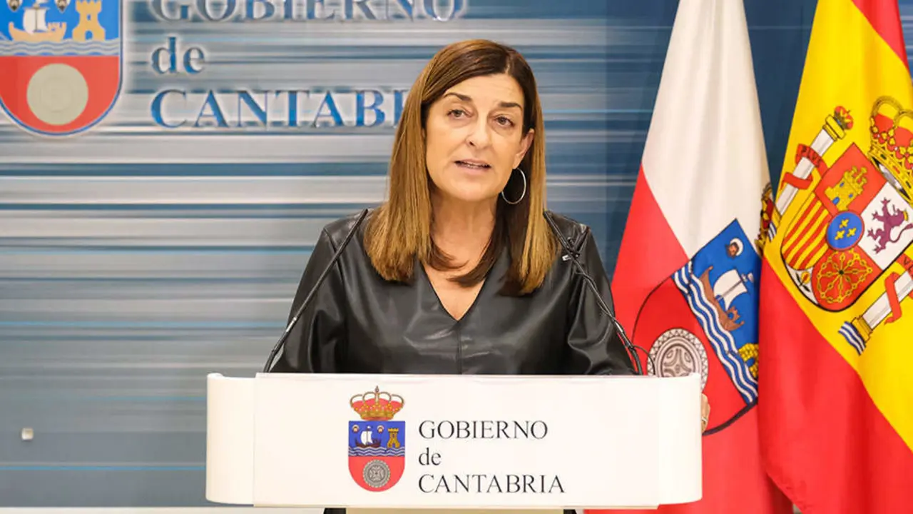 La presidenta del Gobierno de Cantabria, Mar&iacute;a Jos&eacute; S&aacute;enz de Buruaga