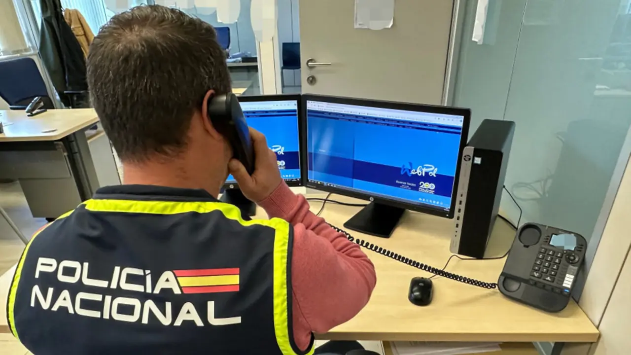 Polic&iacute;a Nacional