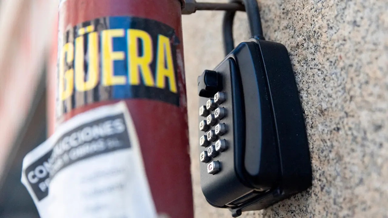 Cajet&iacute;n para llaves de un piso tur&iacute;stico