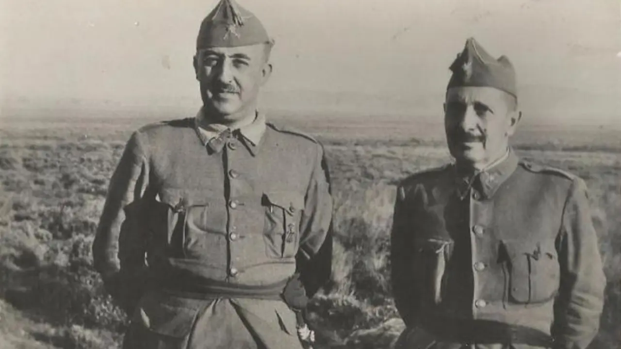 Los generales Franco y D&aacute;vila, durante la guerra civil