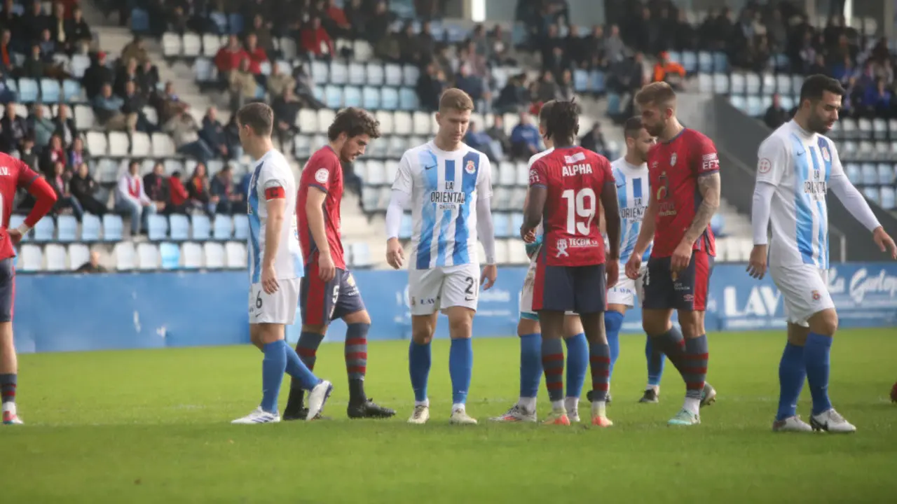 Los blanquiazules no pudieron sumar ante el Real &Aacute;vila | Foto- RS Gimn&aacute;stica