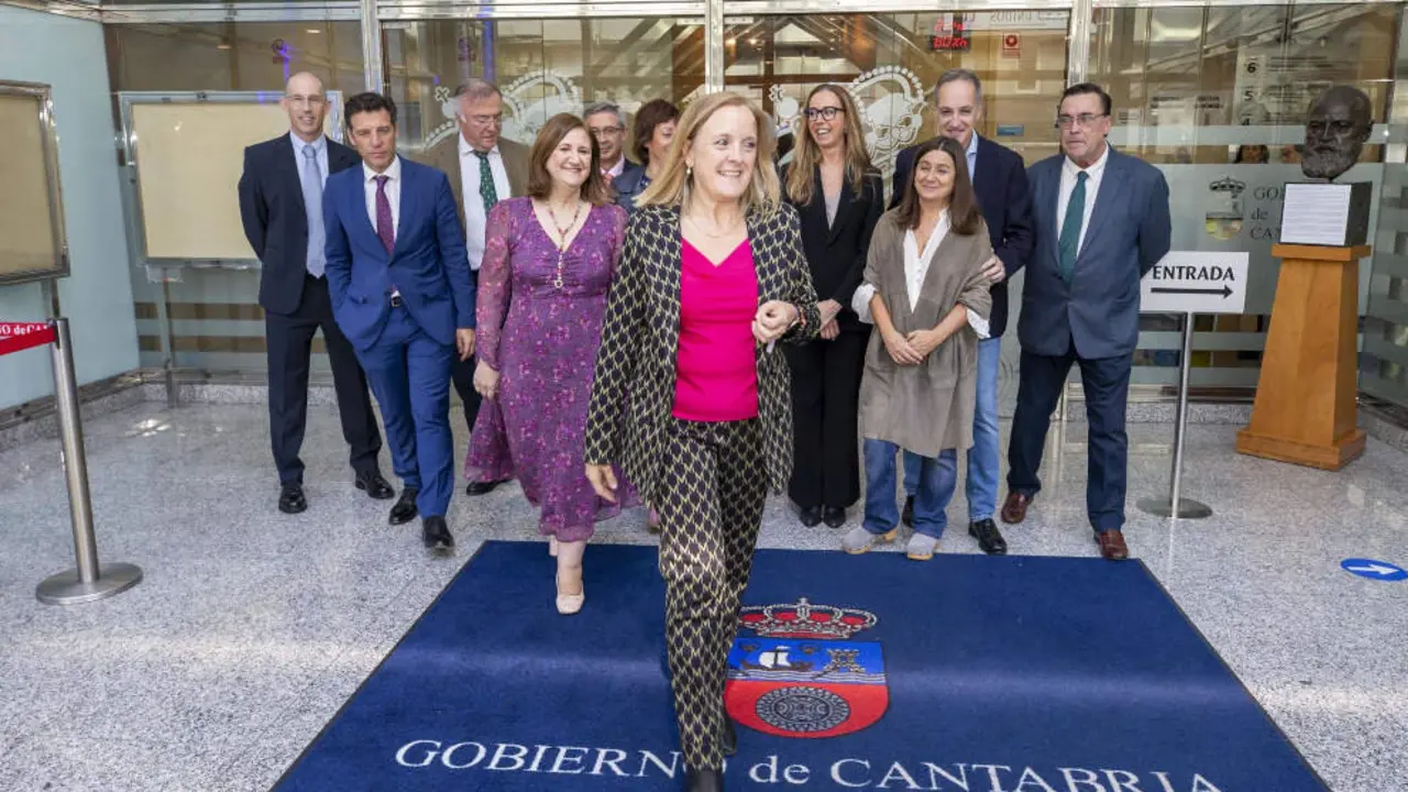 Equipo de la Consejer&iacute;a de Simplificaci&oacute;n Administrativa, encabezado por Isabel Urrutia