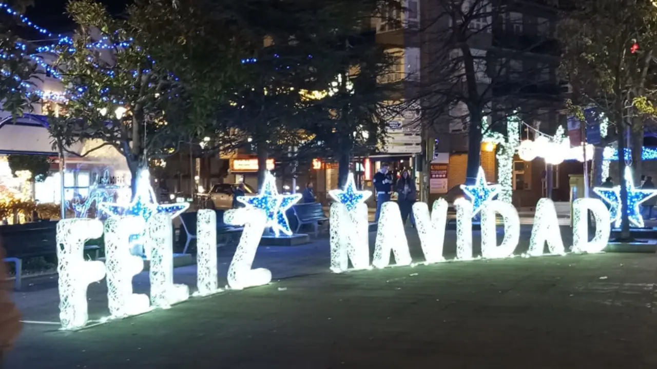 Iluminaci&oacute;n navide&ntilde;a en Suances