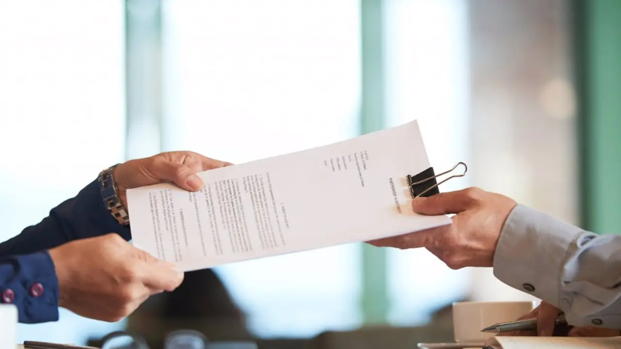 Una sentencia confirma que el Gobierno de Cantabria tiene capacidad para sancionar las cláusulas abusivas