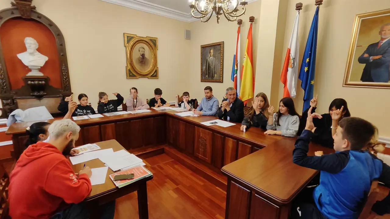 Primera reunión del Consejo de la Infancia y la Adolescencia