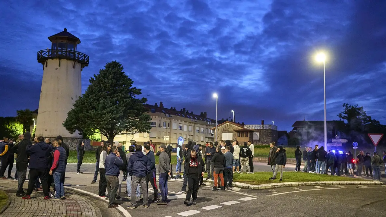 Trabajadores del metal durante la segunda jornada de la huelga del metal