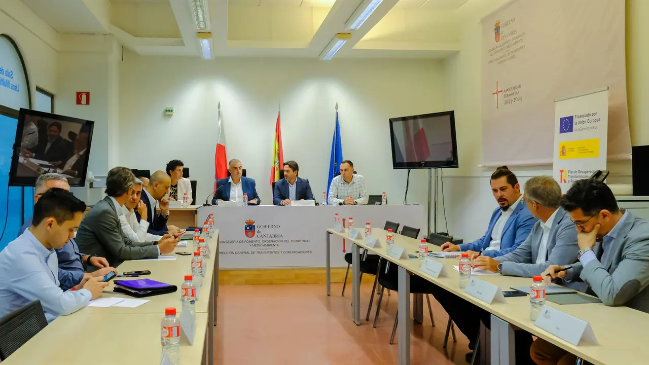 Reunión de la Mesa Ferroviaria