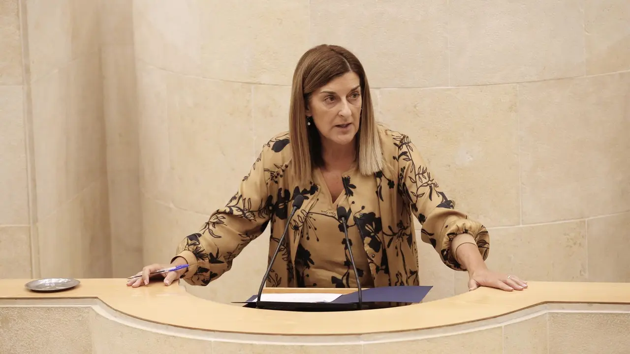 Buruaga en un Pleno del Parlamento