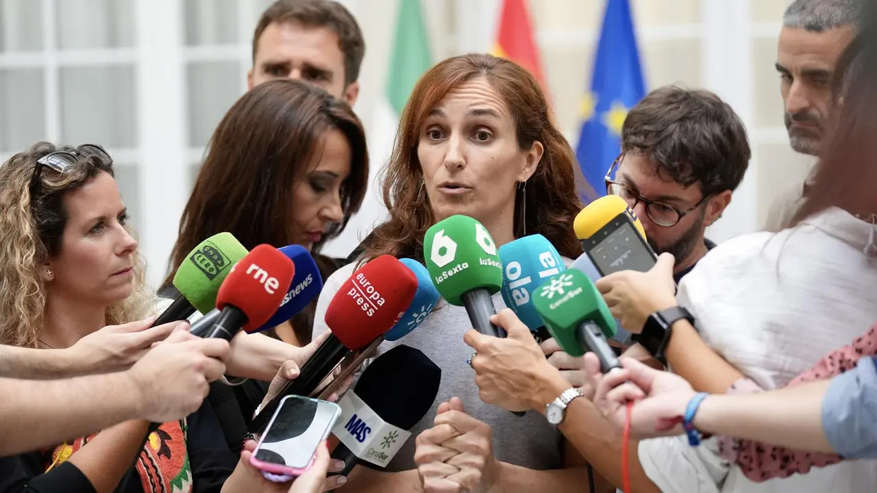 La ministra de Sanidad, Mónica García