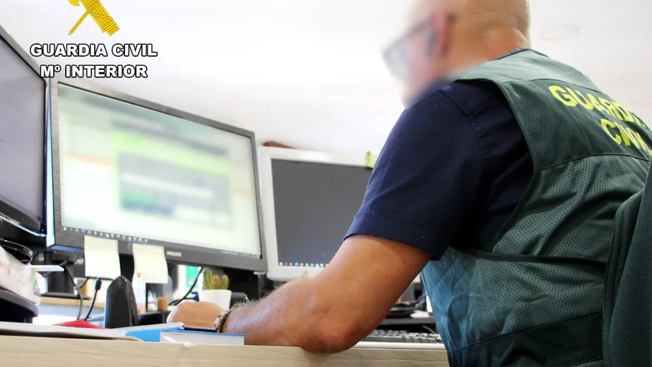 Los agentes siguieron el rastro del dinero