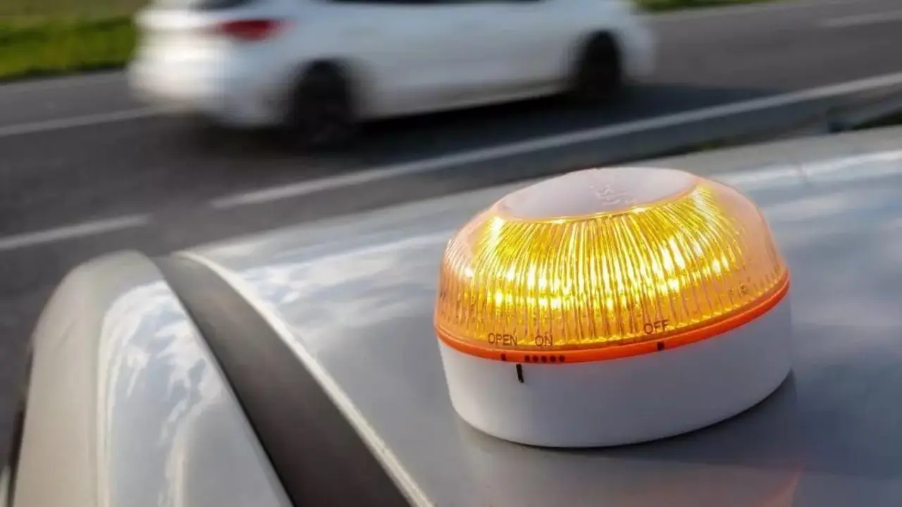 La baliza V16 será obligatoria desde el 1 de enero de 2026