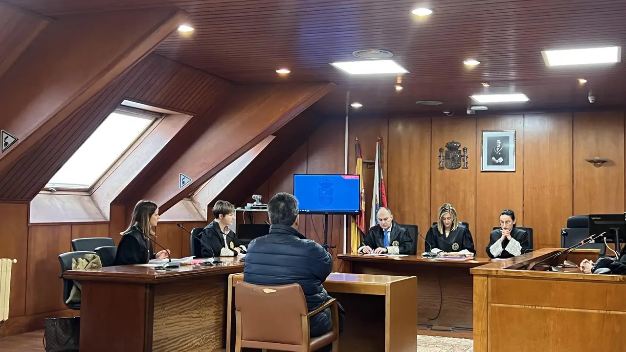 Ocho años de prisión por quedarse con 13.000 euros de clientes que le encargaron un viaje a las Maldivas