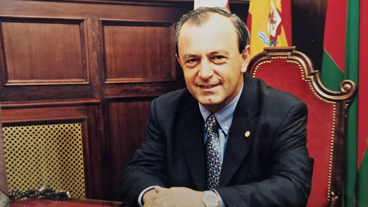 Javier López Marcano en su etapa como alcalde de Torrelavega