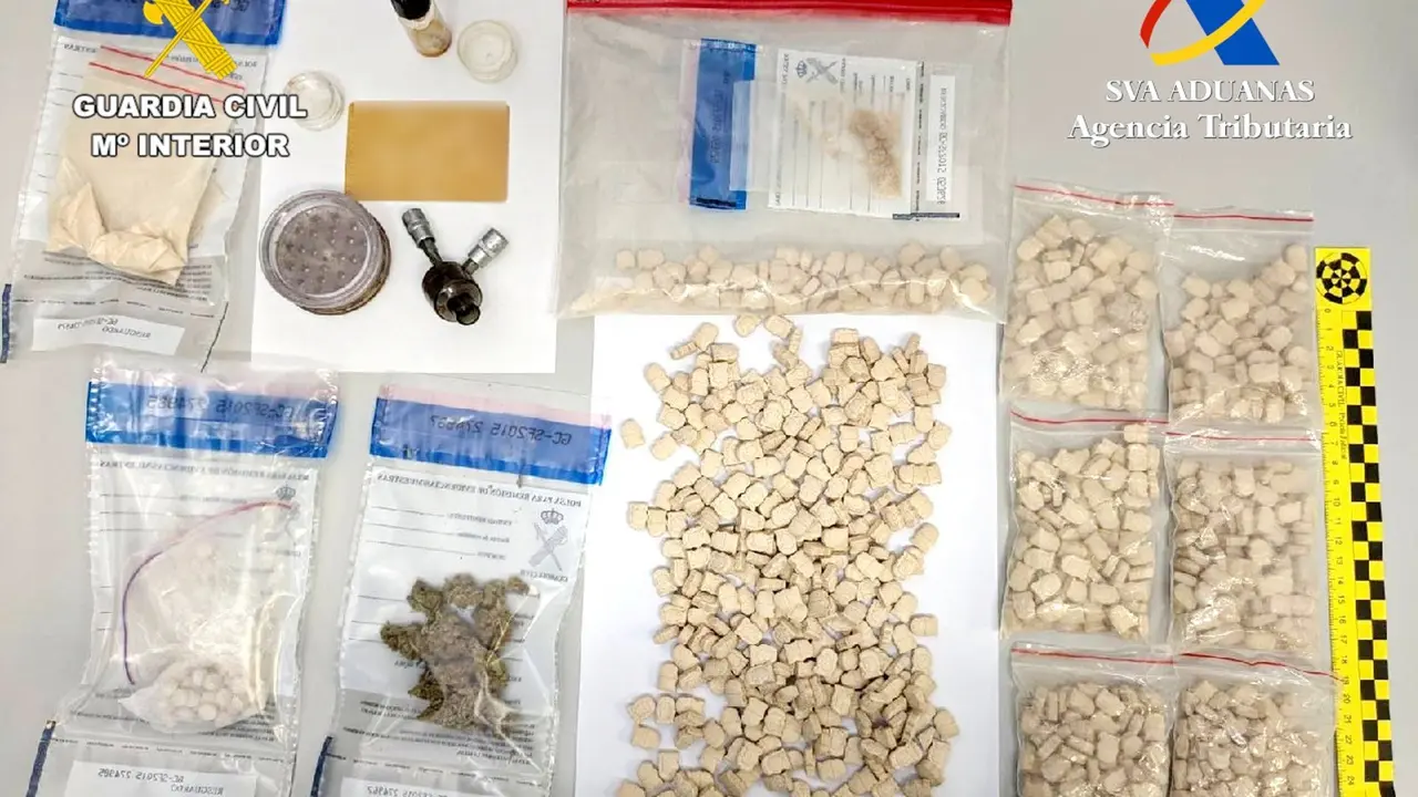 Intervenidas en el Puerto de Santander más de 900 pastillas de éxtasis con destino al Reino Unido