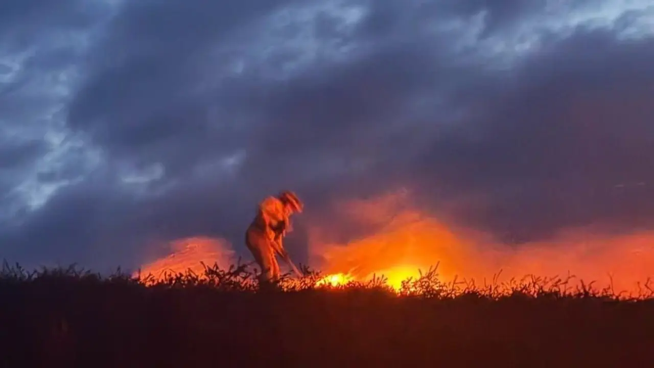 Imagen de archivo de un incendio forestal en Lunada