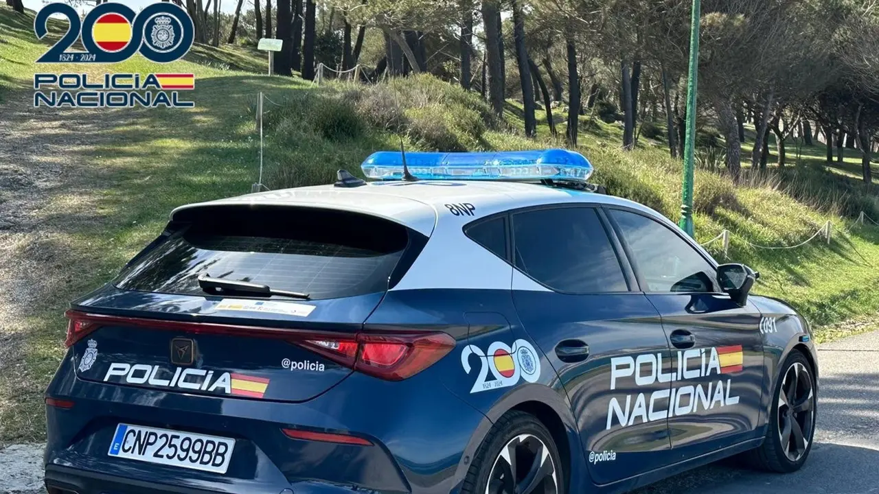 Vehículo de la Policía Nacional 