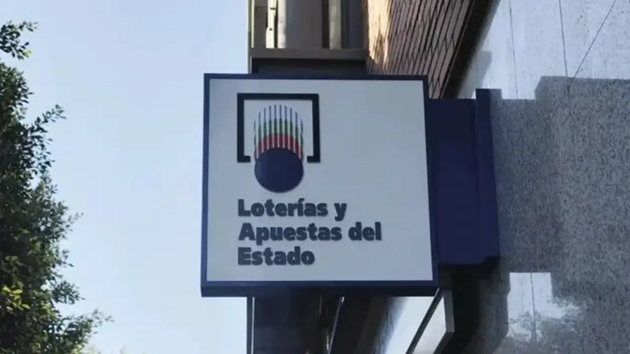 Archivo - Una administración de lotería. 