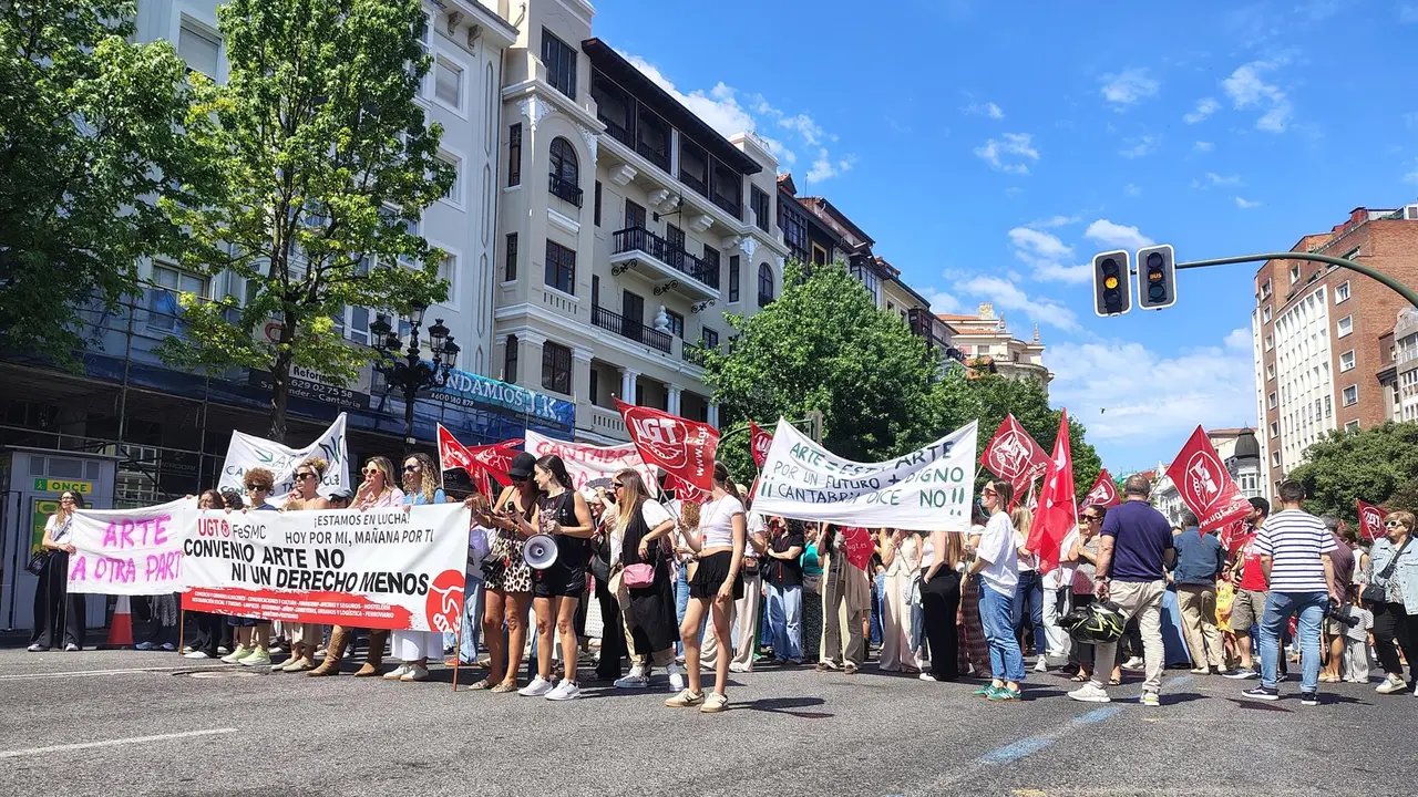 Manifestación en Santander del comercio textil y del calzado 
