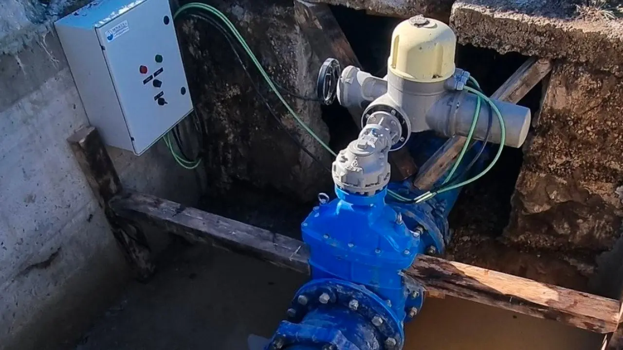 Vecinos de Pi&eacute;lagos denuncian "el caos" en el servicio de agua potable