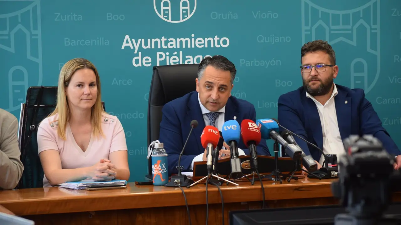Caramés destaca el crecimiento de casi tres millones de euros en las arcas de Piélagos durante su legislatura 