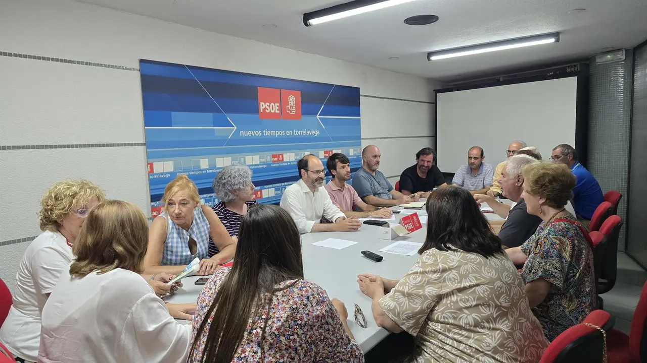 La Ejecutiva Local del PSOE de Torrelavega